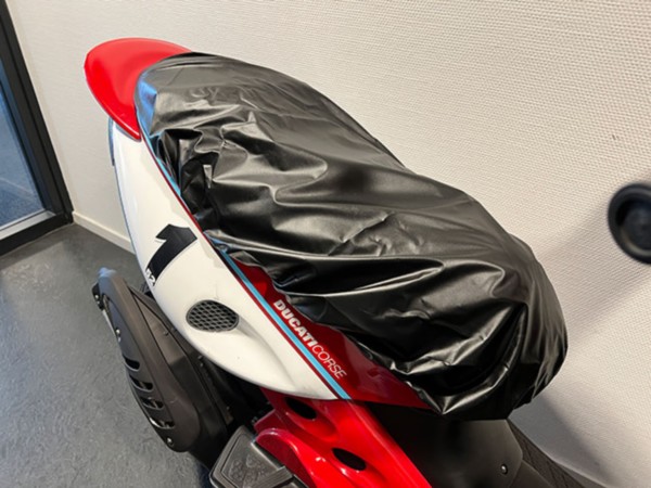 Buddyseat (made in eu) rain cover 100x55cm Maxi scooter black Xtreme