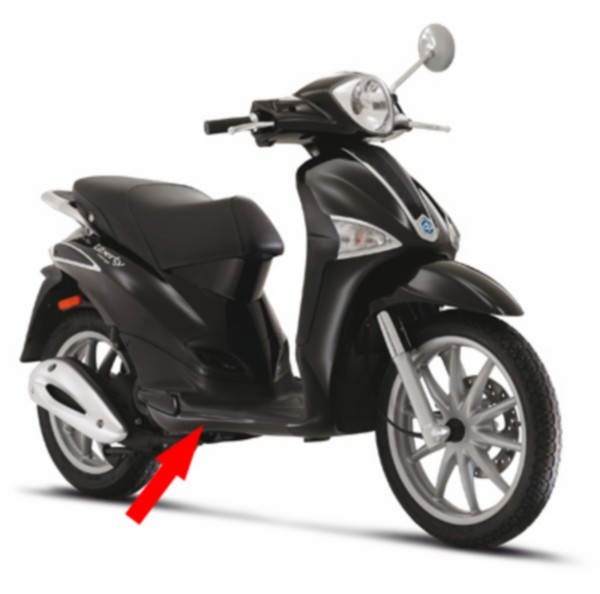 Onderspoiler liberty 4T RST zwart vulcano 98 a Piaggio origineel 65574200xn2