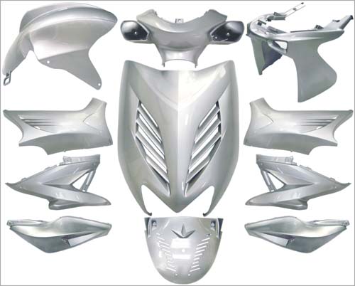 Bodykit special yamaha aerox zilver metallic DMP 11 -pieces mbk nitro