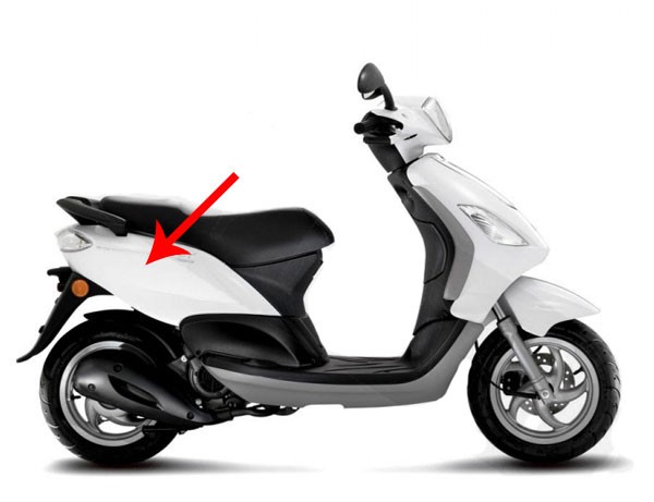 Zijscherm Fly RST wit 724 rechts Piaggio origineel 6219870087
