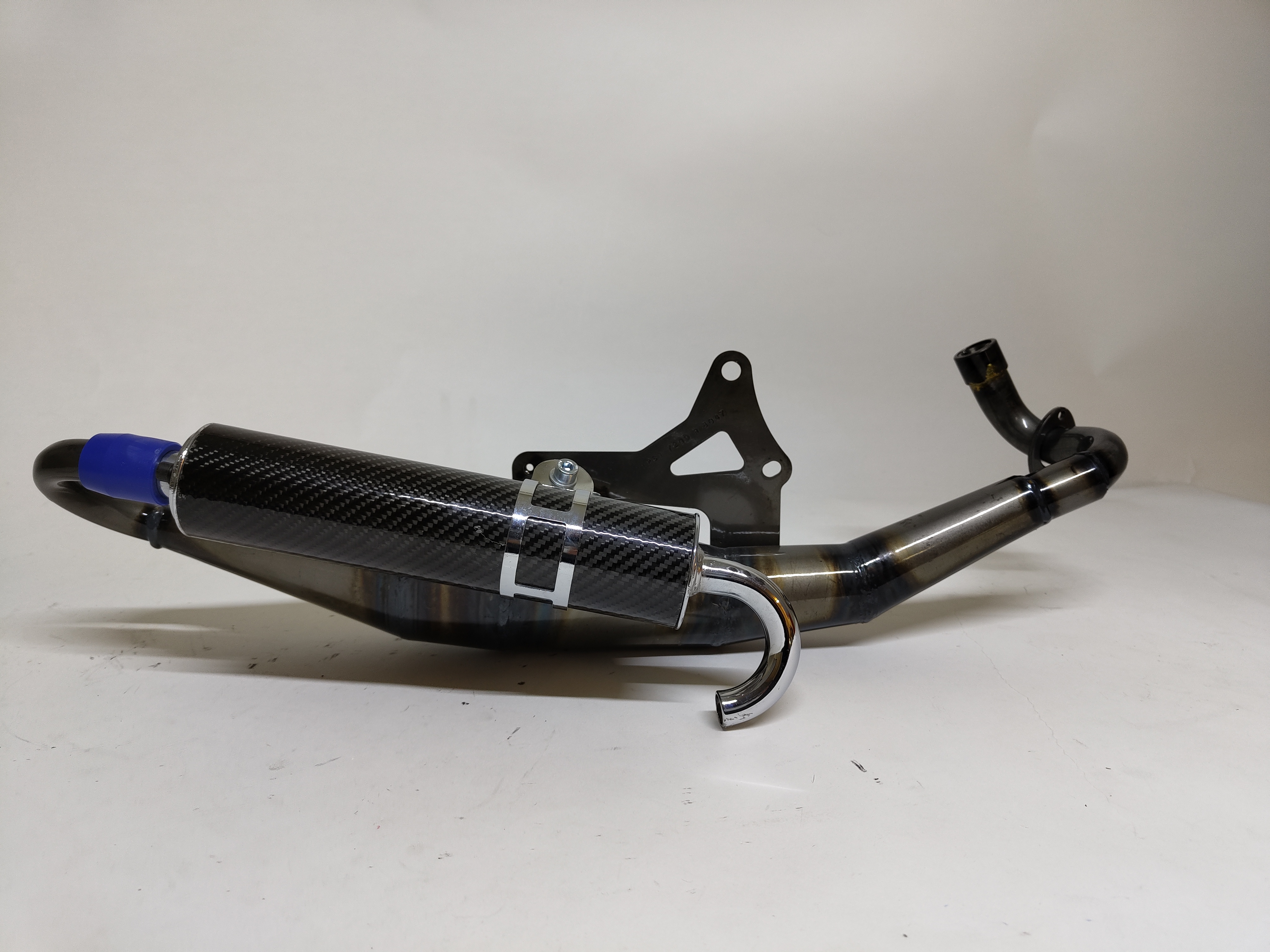 Exhaust Complete rev. china 4t/gy6 10 inch blank/carbon DMP