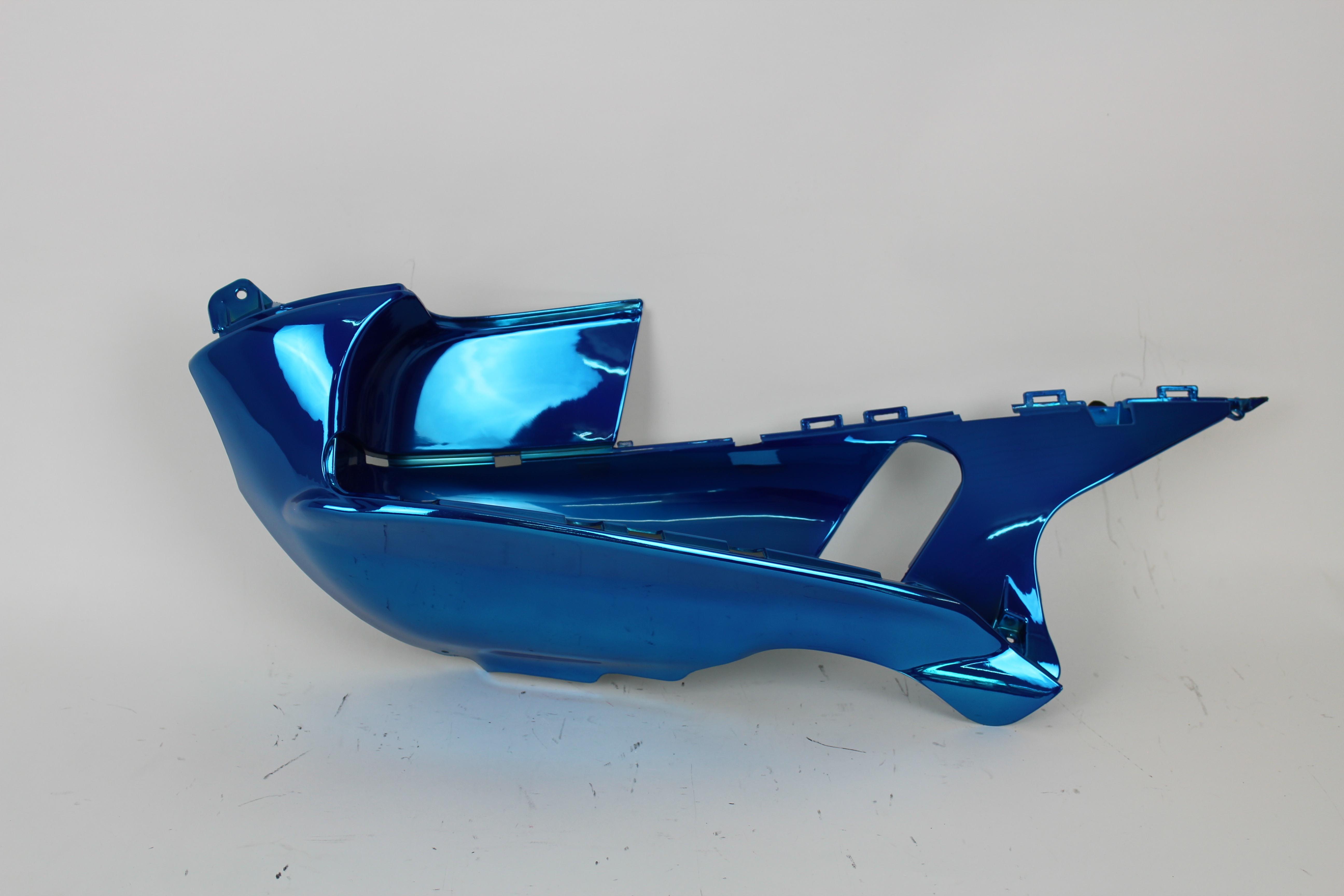 Spoiler unten links Gilera Gilera Runner blau verchromt DMP