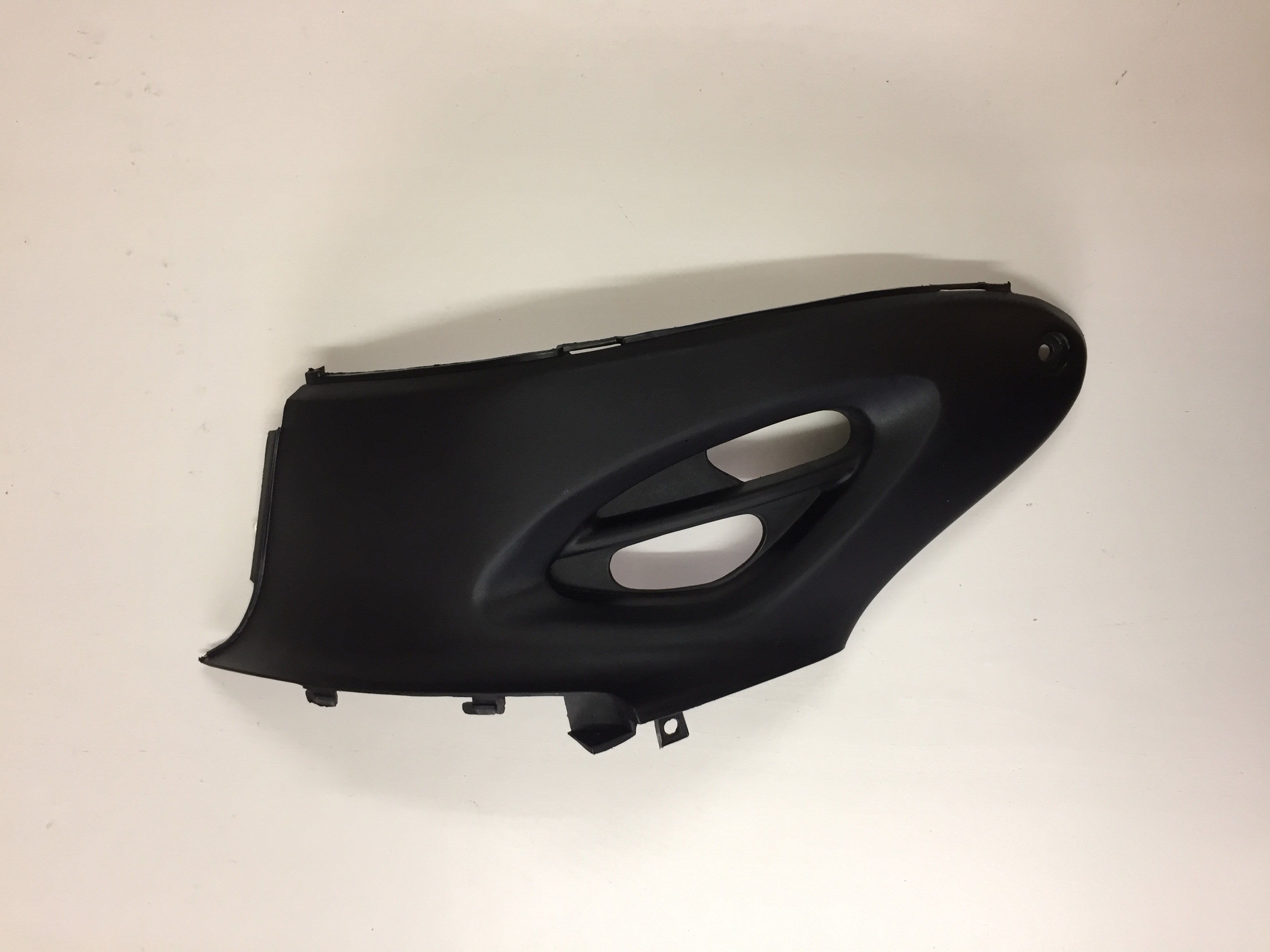 Cover footrest on the right China scooters, Gy-6 50CC 4 stroke R original 50QT-E-050208