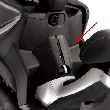Beenschild Piaggio MP3 origineel 653705000c