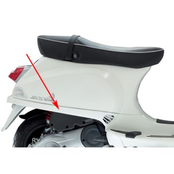 Zijscherm / motorscherm Vespa S monte 544 wit rechts achter. Origineel 65426000br
