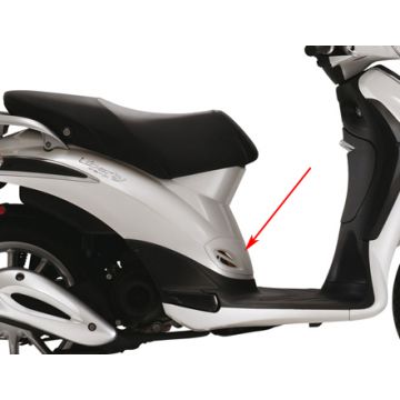 Bodyschermklep Piaggio Liberty Rst 4-Takt wit stella 595 origineel  65574000BU