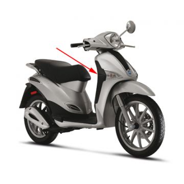 Voorfront / beenschild stootrand Piaggio Liberty  RST 4-taktrechtsvoor origineel 655747000C