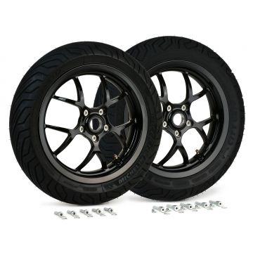 Complete wielset ((v/a) inclusief montageset) BGM PRO Sport 13 inch Michelin City Grip 2 120/70-13 130/70-13 Vespa GTS,GTS Super,​GTV,Sei Giorni,GT 60,​GT ,GT L 125-300cc glanzend zwart